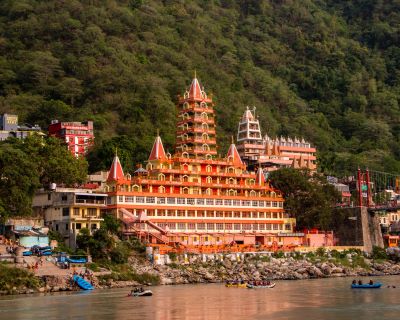 Global 300 Hour Yoga Teacher Training with Himalaya Yoga